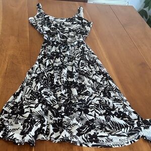 Ann Taylor Black and White Floral Midi Dress
